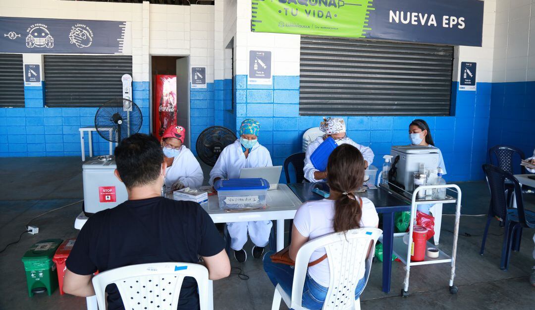 Vacunación en el Estadio Édgar Rentería