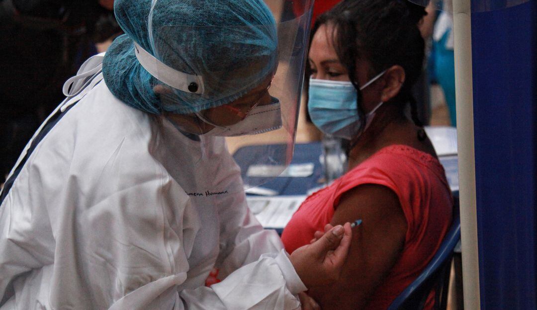 Vacunación COVID-19