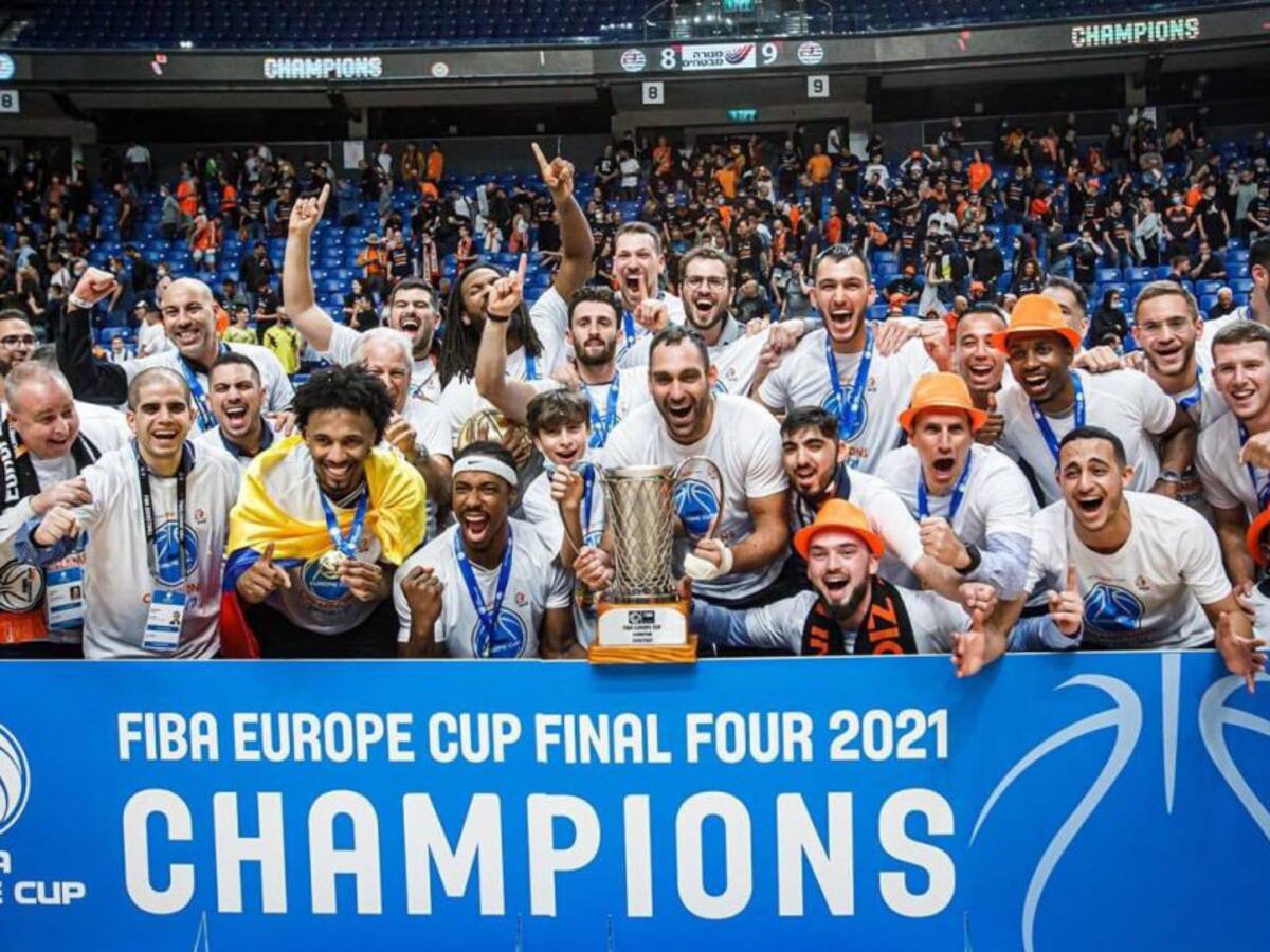 Braian Angola, primer colombiano en ganar la Copa Europea de la FIBA