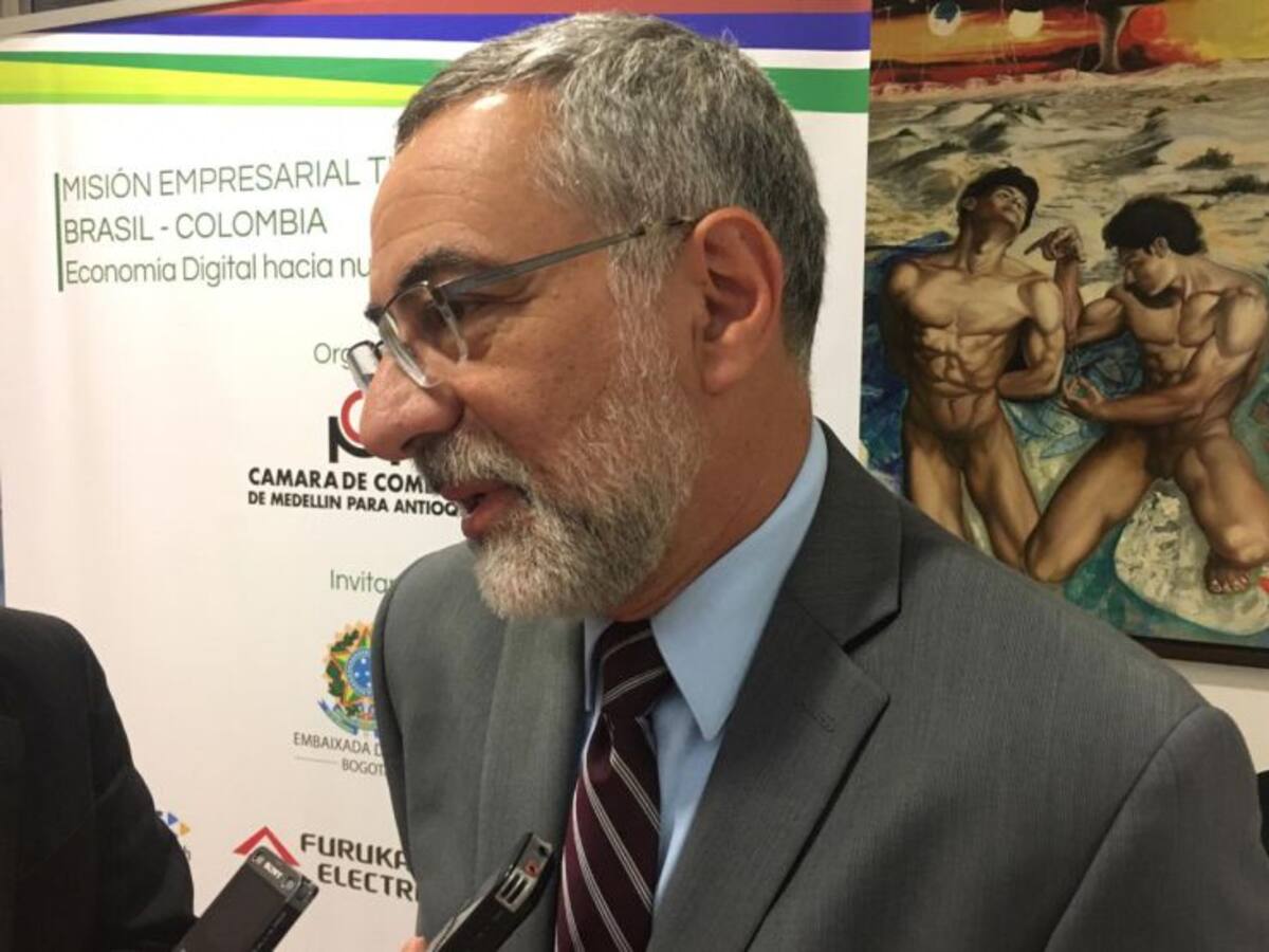 No habrá intervención militar en Venezuela: embajador de Brasil