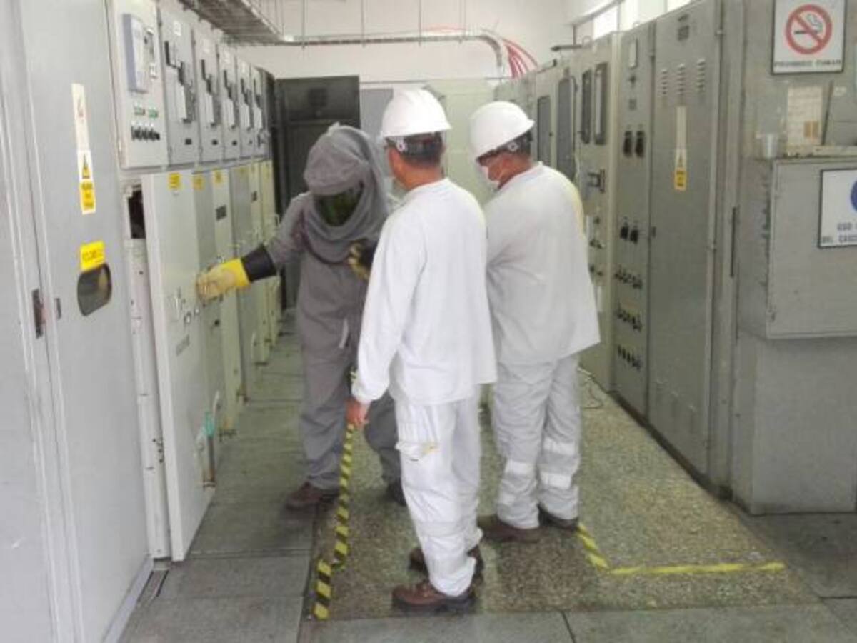 Parte del Centro Histórico y otros barrios de Cartagena continúan sin el servicio de energía