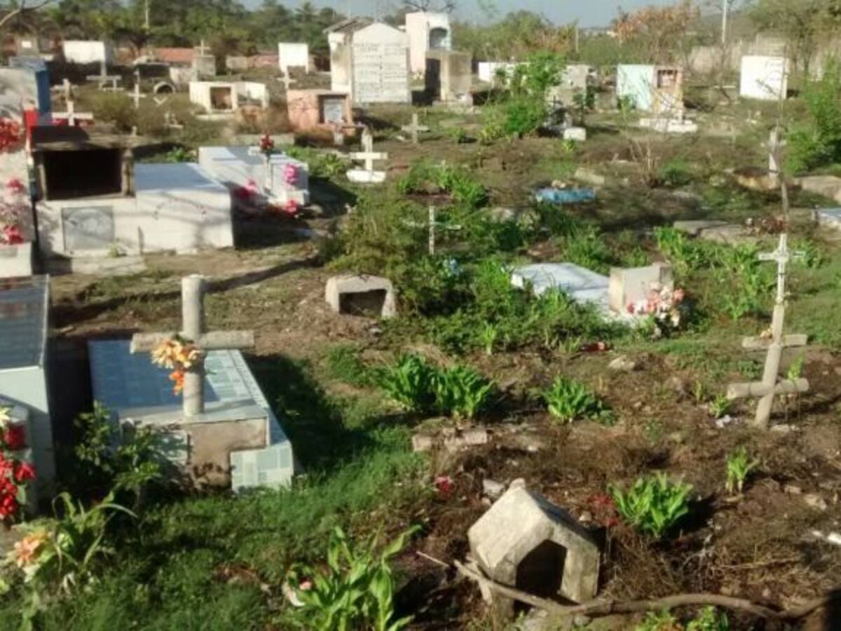 Policía refuerza vigilancia en los cementerios por el Día de Las Brujas
