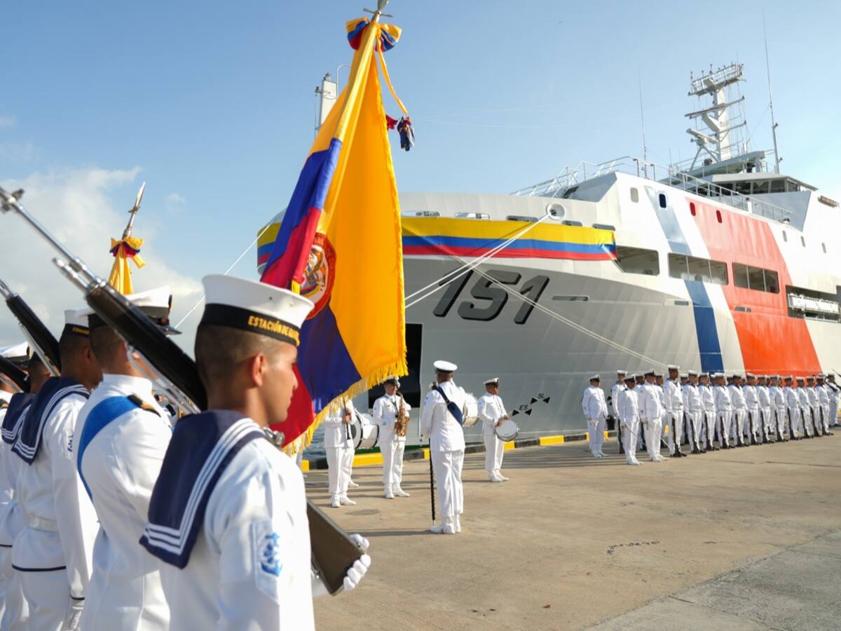Armada Nacional fortalece capacidades para protección de mares y ríos