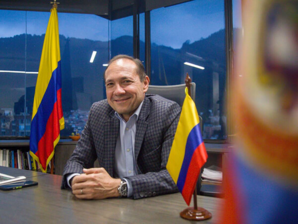 ¿Plan B para revivir la reforma laboral? Ministro Antonio Sanguino confirma expedición de decretos