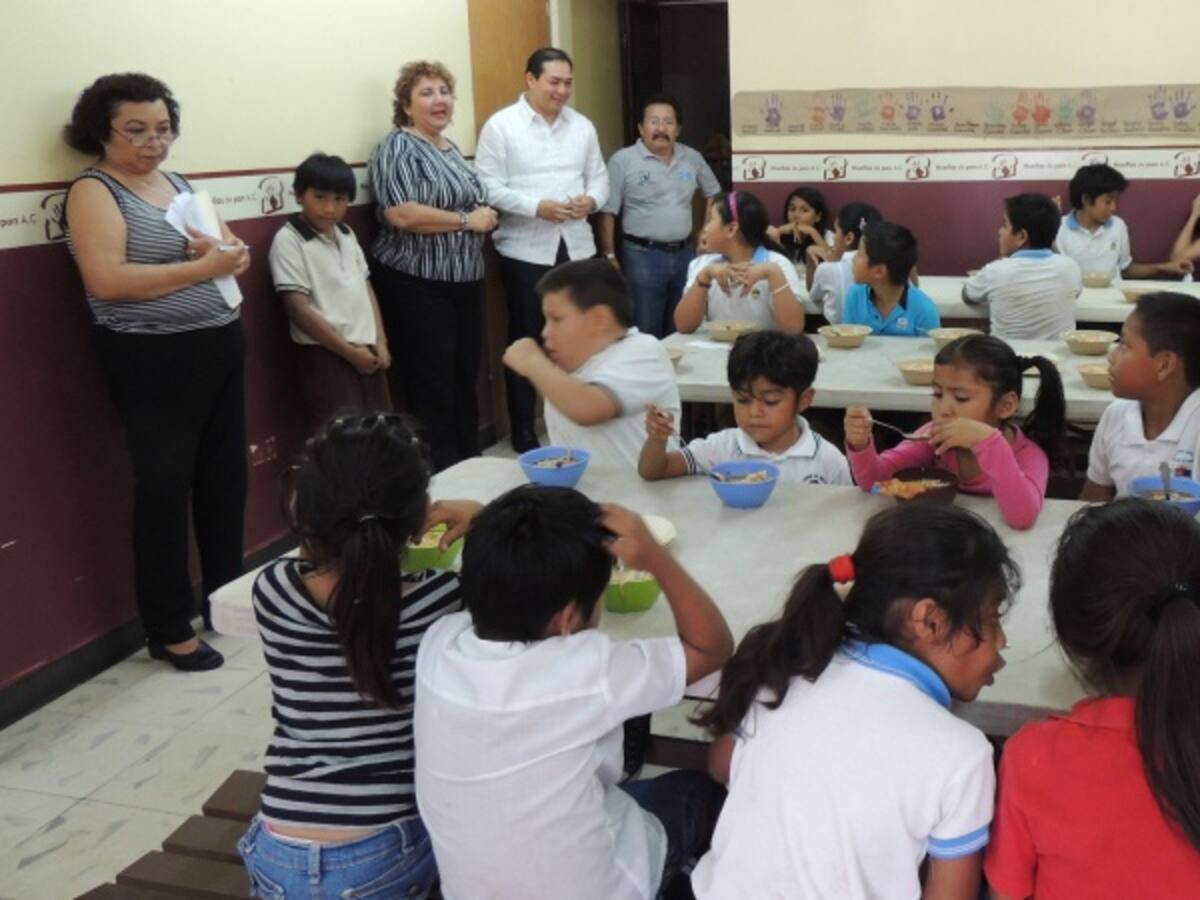 El programa de alimentación escolar está desfinanciado: Gina Parody