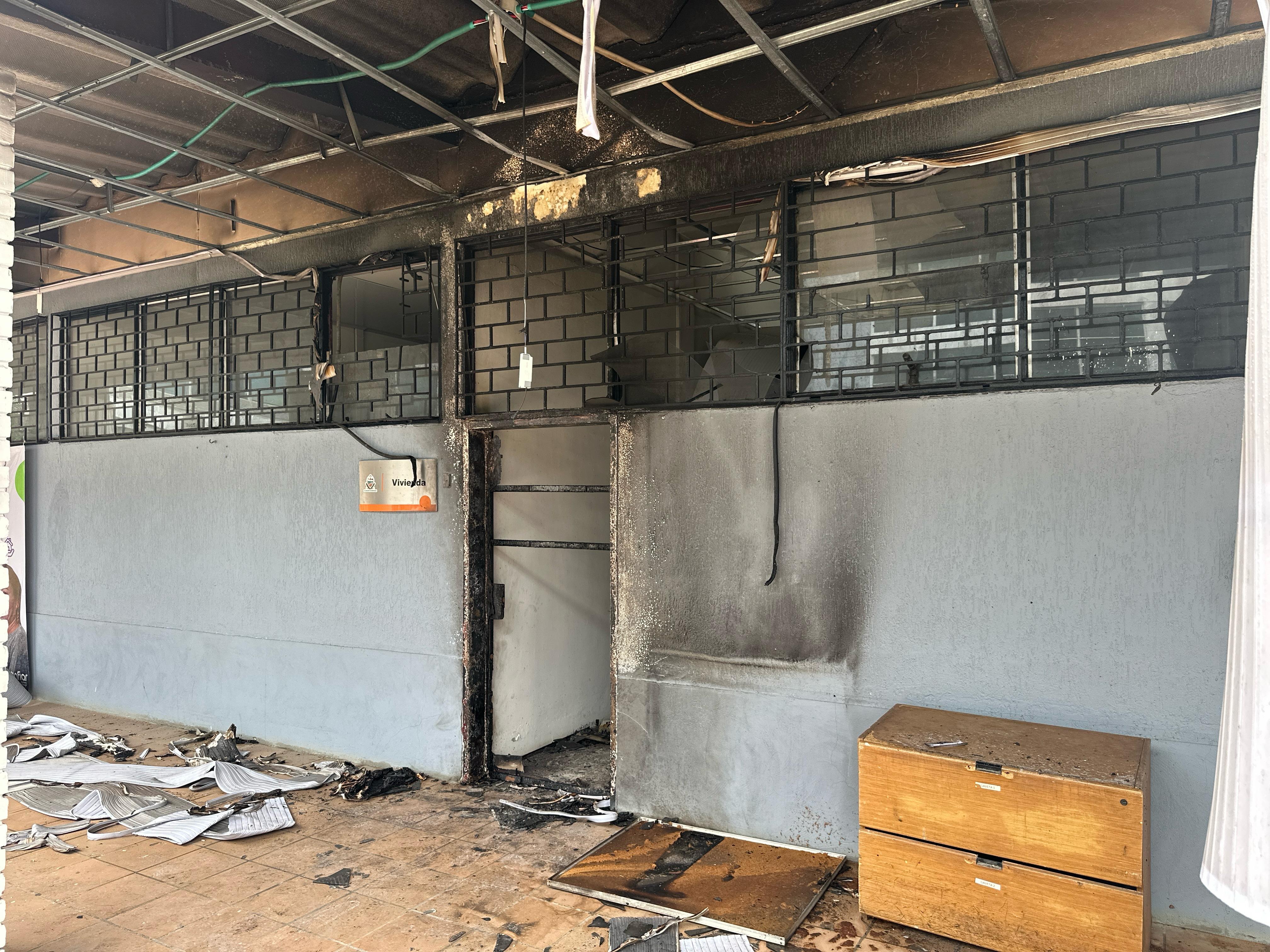 Oficina quemada en alcaldía de Apartadó- foto cortesía