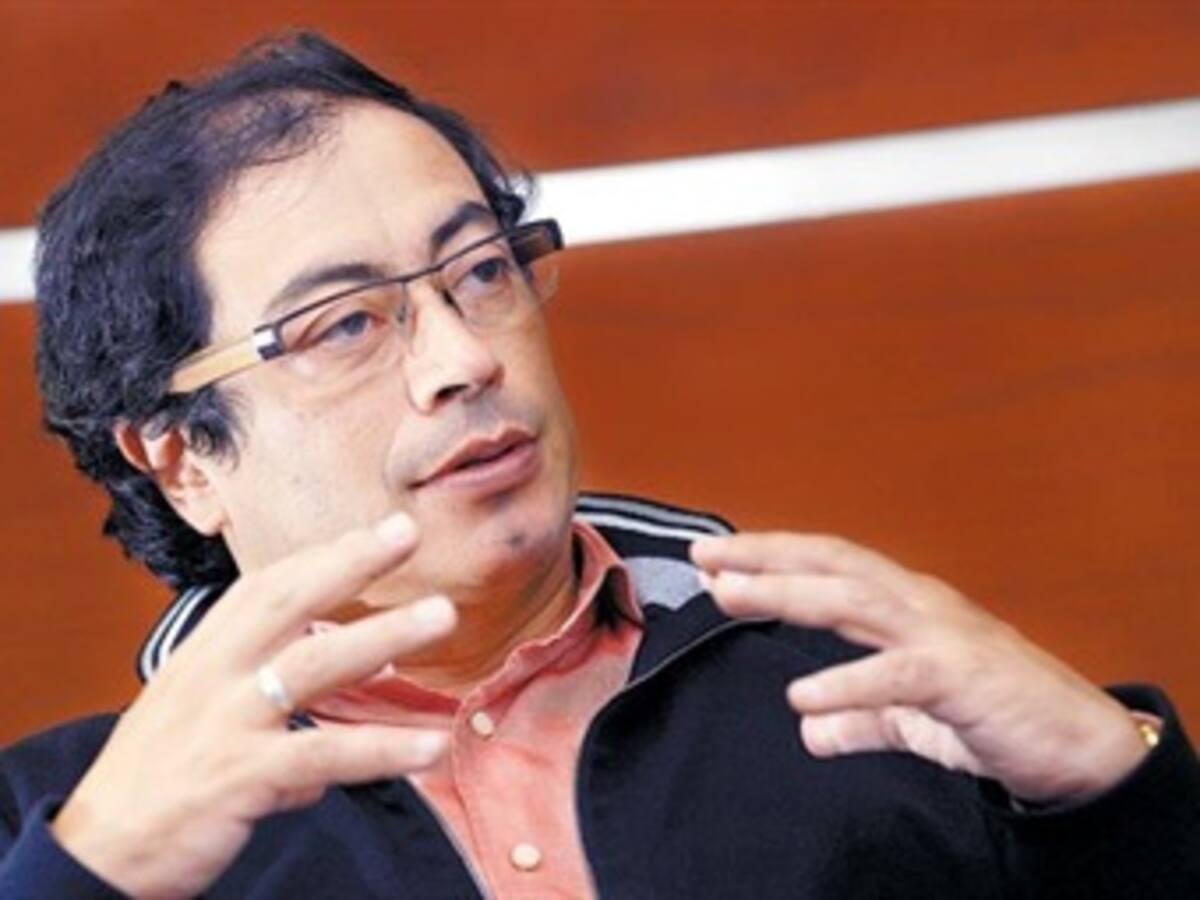Fiscalía solicitará preclusión de investigación a Petro por pánico económico