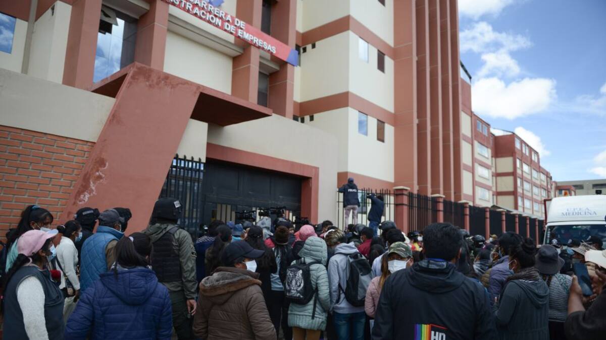 “El peligro estaba latente y las autoridades buscan al responsable”: el balance de la tragedia en Bolivia