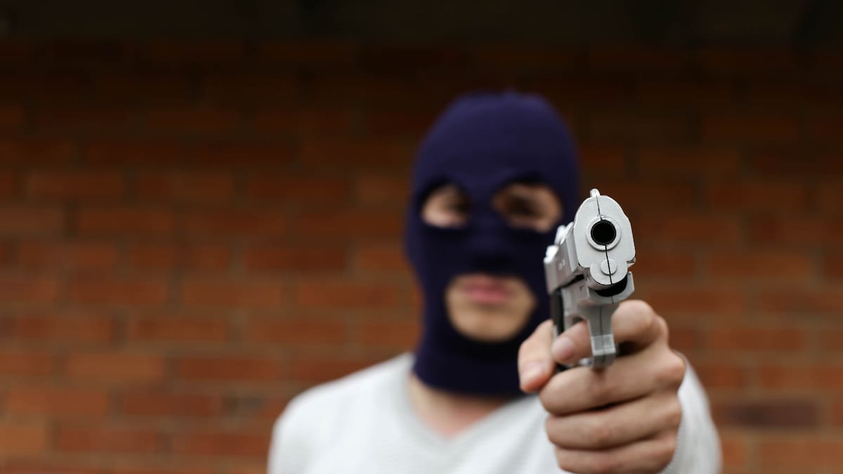 Una riña entre tres personas terminó con una mujer muerta y otra herida en Medellín