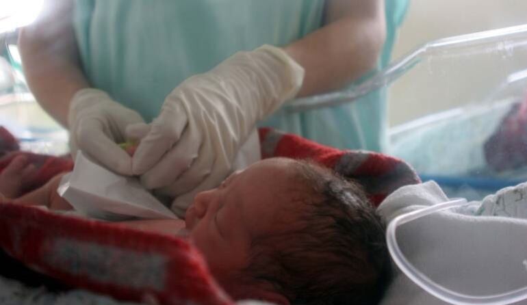 La fundación 'Por un solo pueblo' dirigida por un venezolano, advirtió que las madres del vecino país venden sus hijos recién nacidos en Colombia