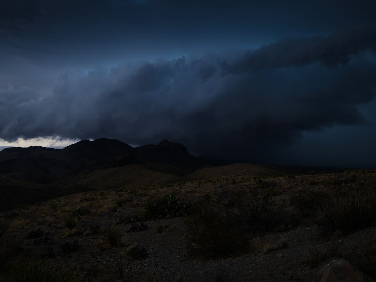 La tormenta Arthur, la primera del Atlántico, se forma frente a las costas de Texas, Estados Unidos