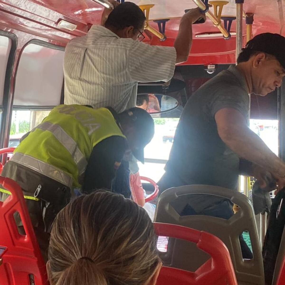 Policía de Barranquilla intensifica acompañamiento a ruta de buses por casos de extorsión