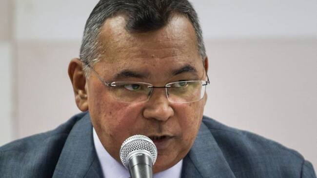 Autoridades persiguen bandas ilegales en trámites gubernamentales
