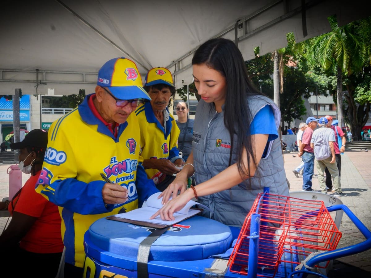 Vendedores informales afectados por terremoto buscan recuperar ingresos con apoyo Alcaldía Pereira