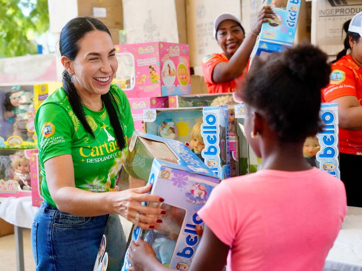 Gestora social Liliana Majana inició novenas en Bocachica con regalos y mercados