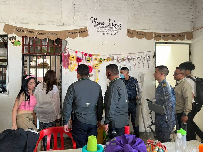 Emprendimientos en bordado y bisutería, pabellón de mujeres INPEC Rivera