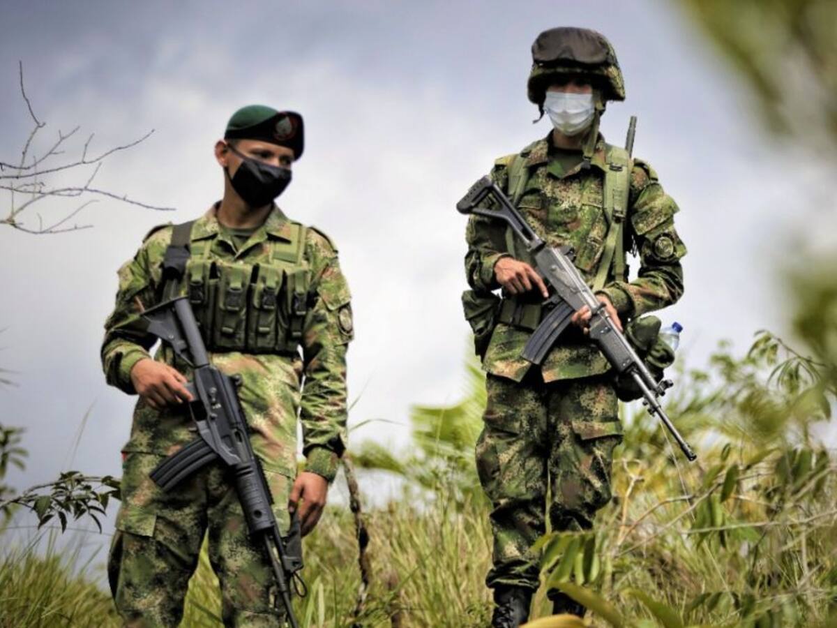 Un teniente resultó herido en combates en Argelia, Cauca