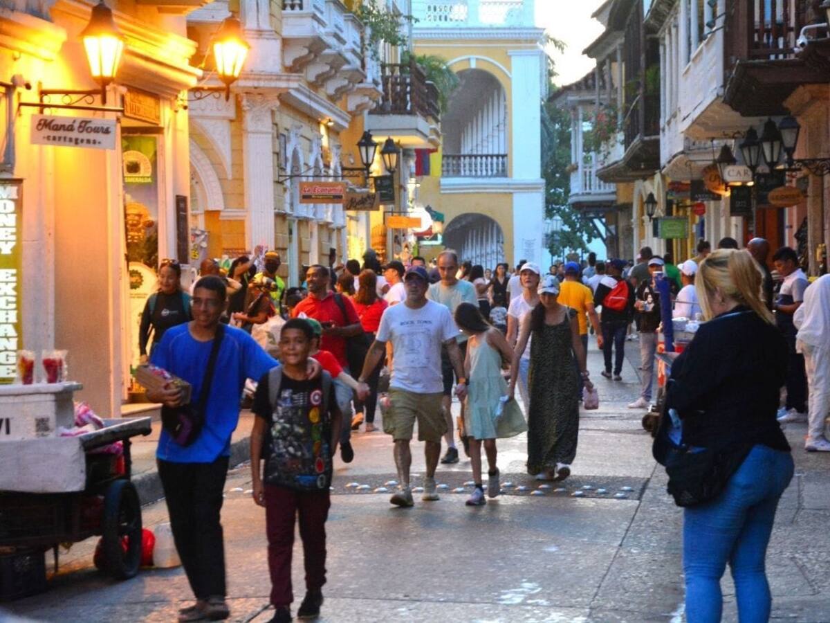 Prohíben circulación de todo tipo de vehículo en el Centro Histórico de Cartagena