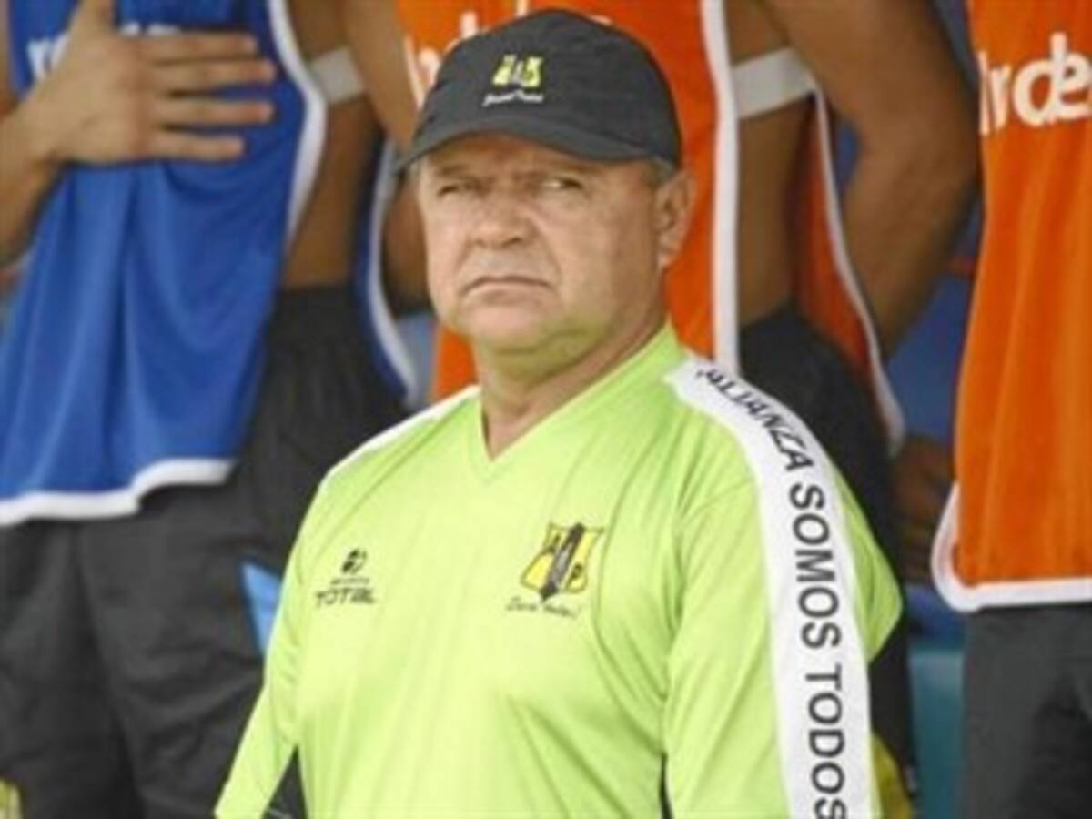 "No se en que va la negociación con Gerardo Bedoya": Héctor Estrada