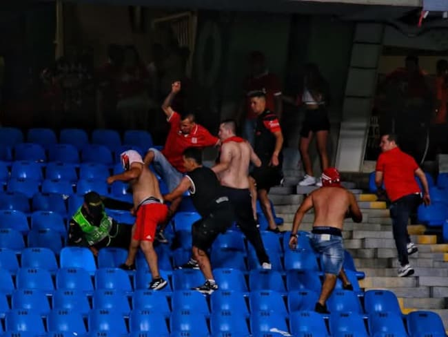 Estadio Pascual Guerrero, agresión a policías