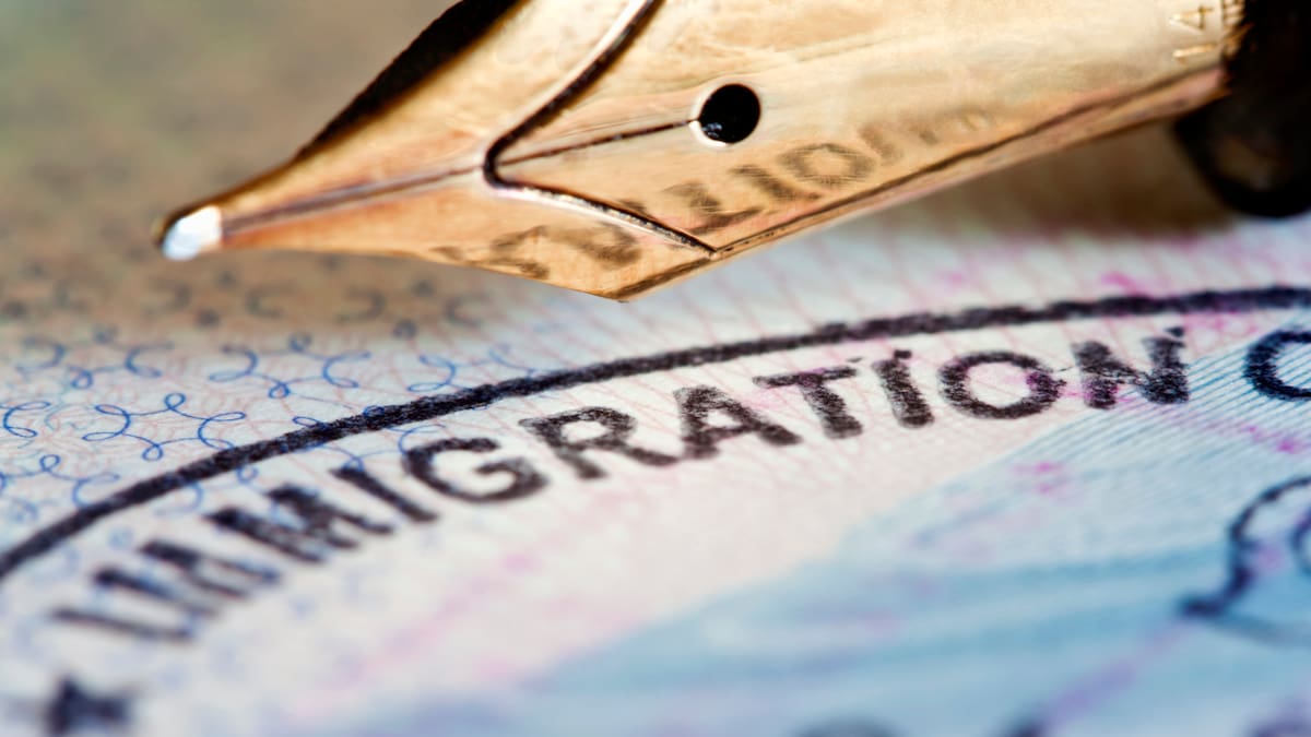 Gobierno español endurecería requisitos para extranjeros que quieran obtener visa golden