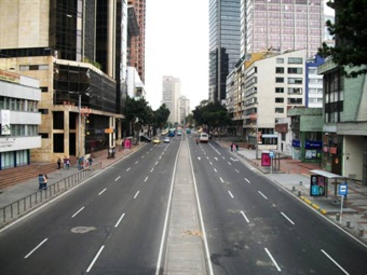 Incierto futuro de la carrera Séptima por contrato de Transmilenio