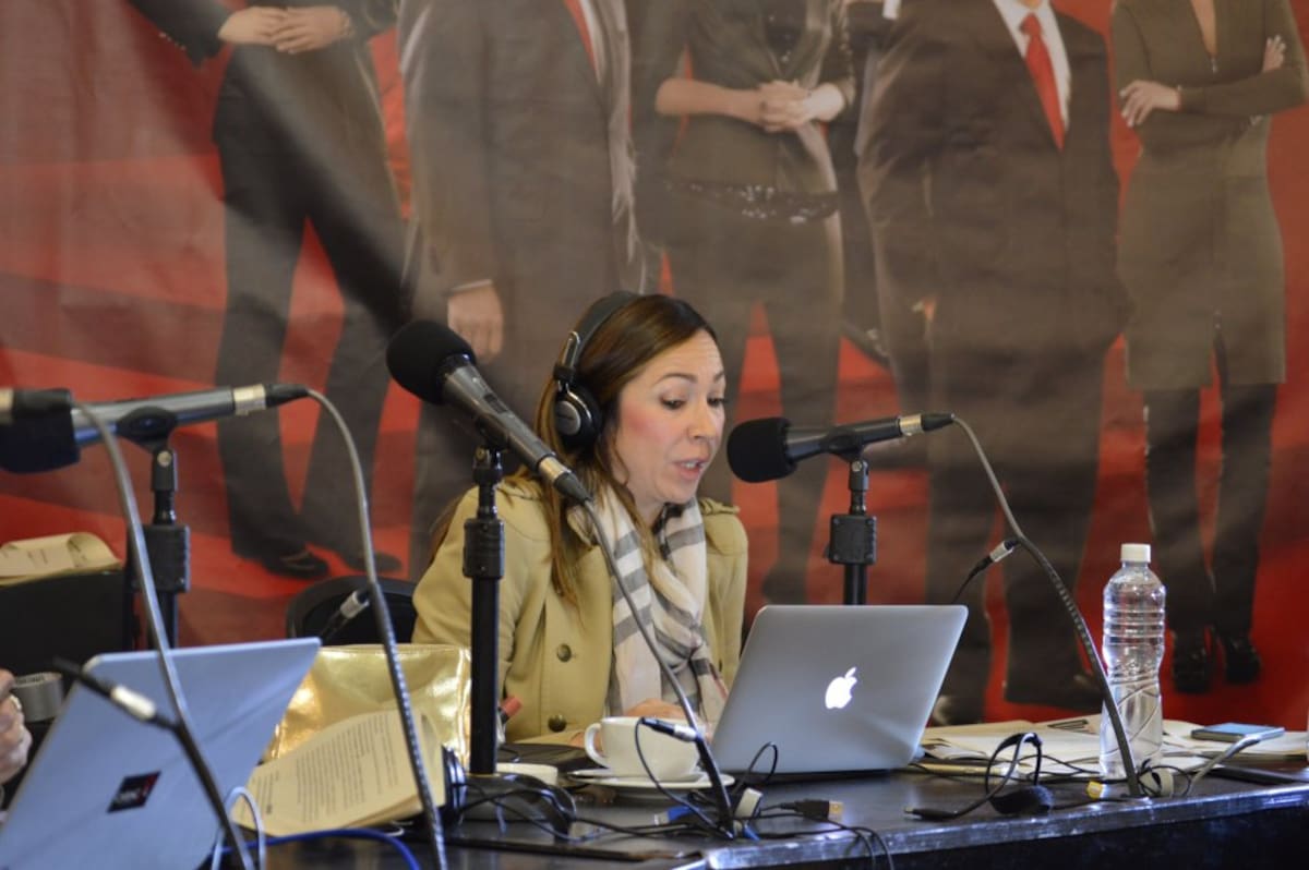 Desde el paraninfo de la Universidad de Nariño, la más tradicional de Pasto y del sur del país, emite este viernes 6AM Hoy por Hoy, de Caracol Radio, el programa informativo más escuchado en Colombia y América Latina.