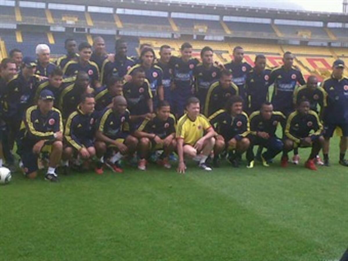 Presidente Santos despide a la Selección Colombia que viaja a La Paz