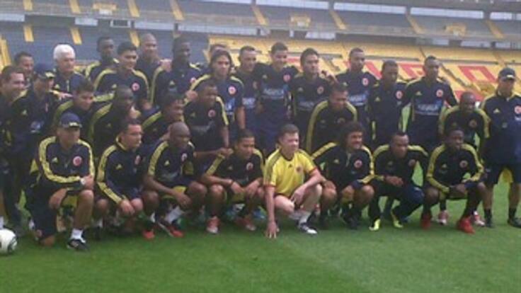 Presidente Santos despide a la Selección Colombia que viaja a La Paz