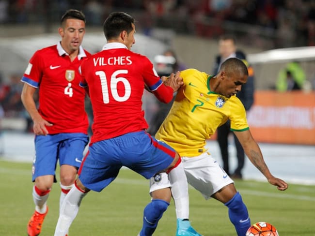 Chile, sin Vidal se juega pase al Mundial ante Brasil