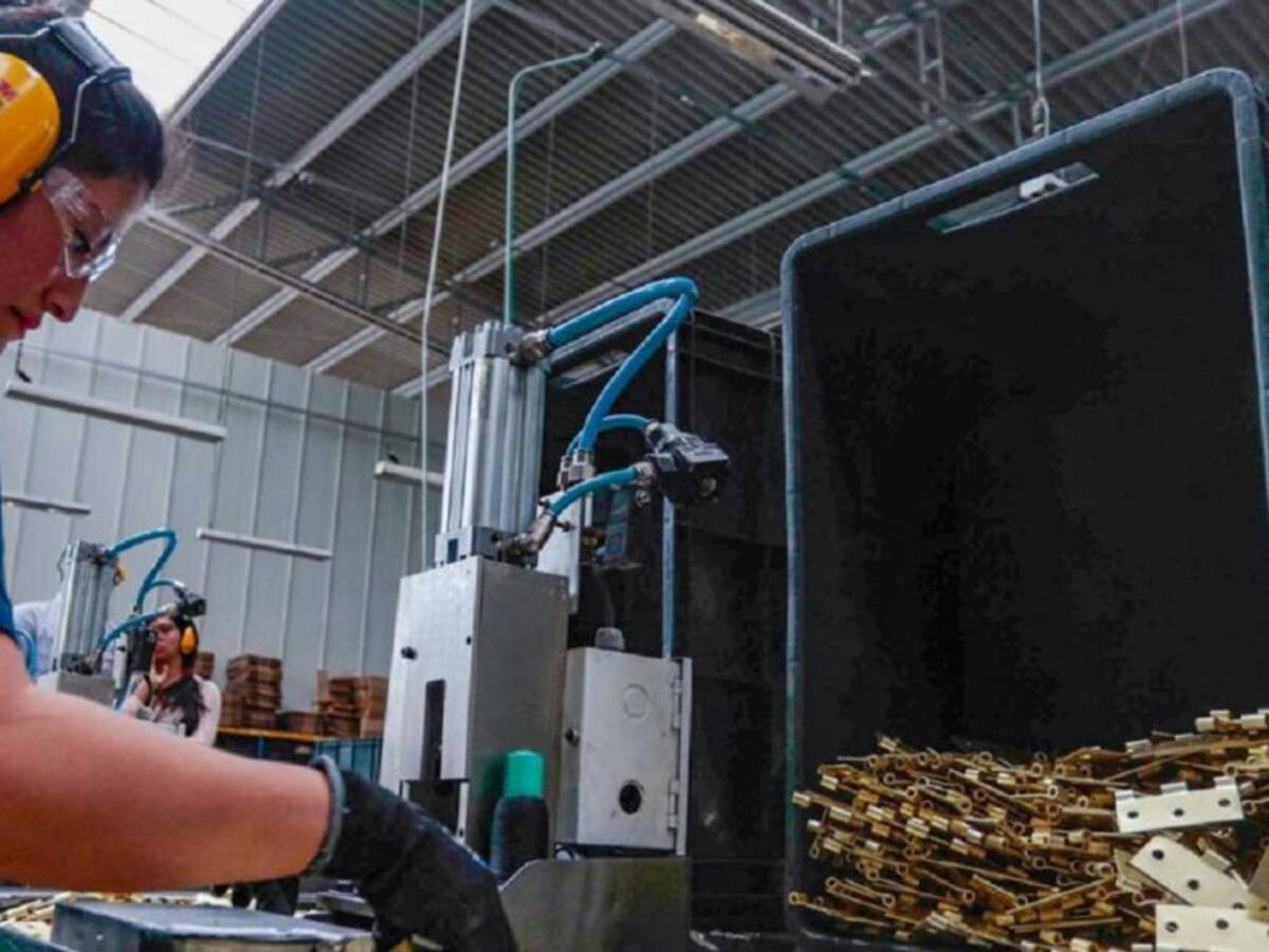 Manizales presentó primer informe que analiza empleo de mujeres y jóvenes