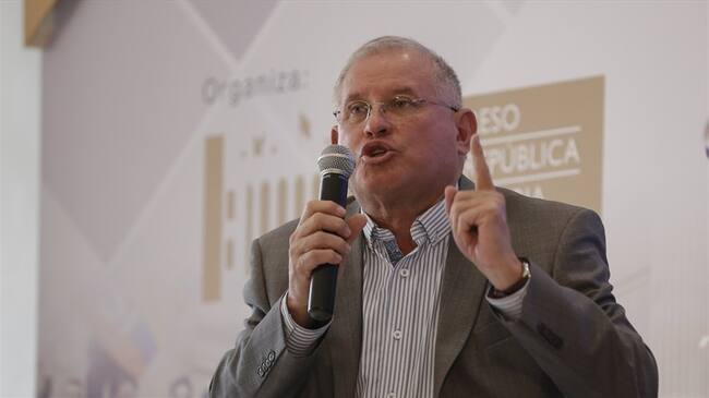 Pablo Cruz habla en La W. Foto: Colprensa