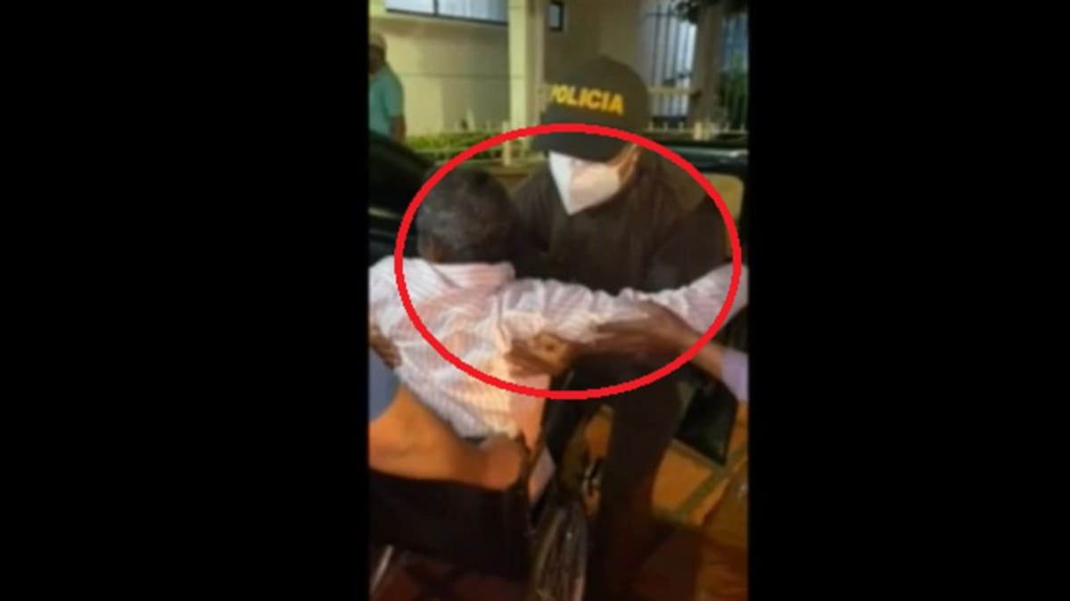 Alud de tierra 'sepultó' a dos adultos mayores y se salvaron de milagro