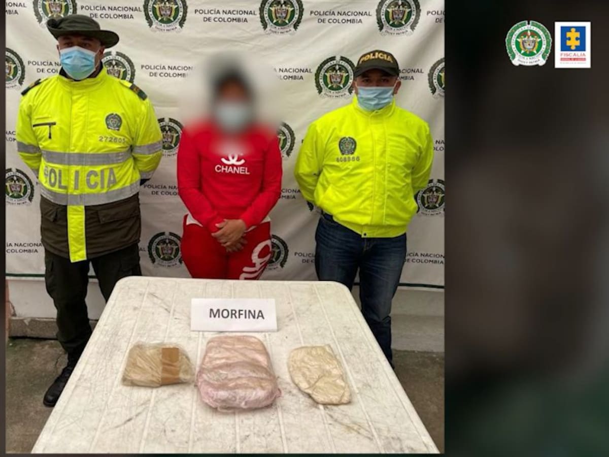 Mujer utilizó a su hijo menor de edad para transportar morfina