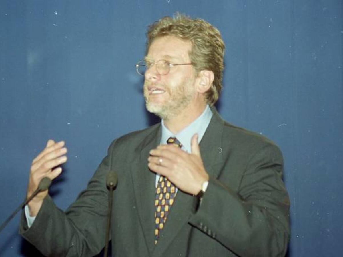 Artículo que elimina la doble asesoría en materia pensional, es un orangután: Asofondos