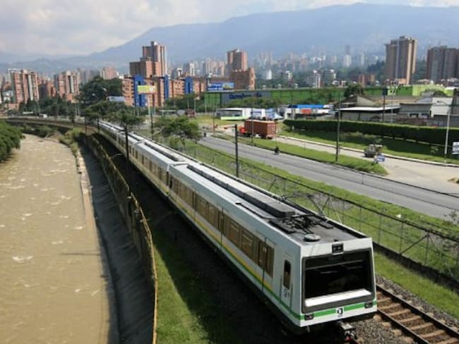 El Metro declara urgencia manifiesta ante la falla en la vía férrea