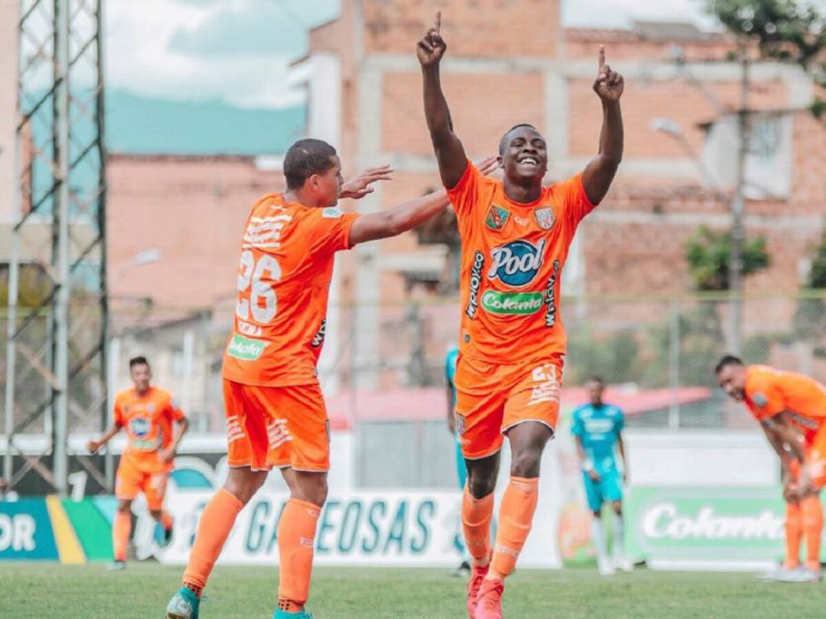 Envigado y Medellín dividieron honores en el Polideportivo Sur