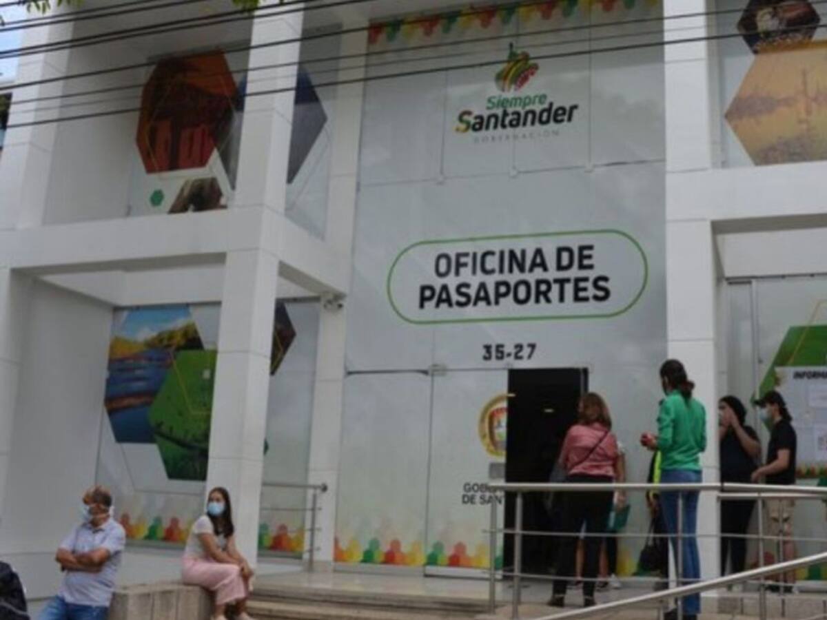 Así funcionaría presunta red de corrupción en la Oficina de Pasaportes