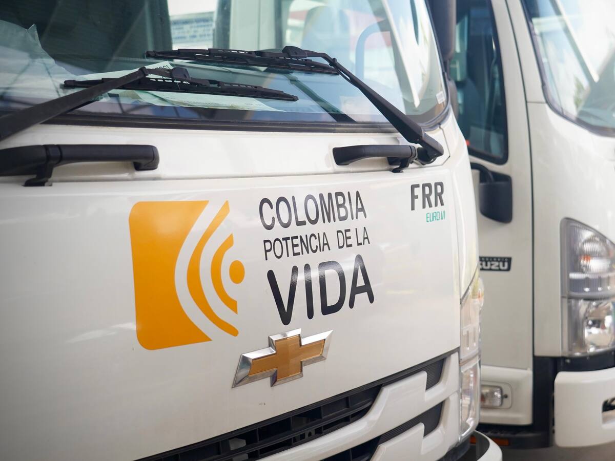 UNGRD entrega 16 carrotanques en La Guajira