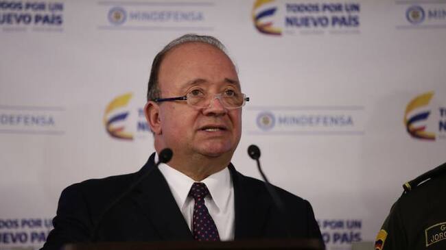 Ministro de Defensa, Luis Carlos Villegas.