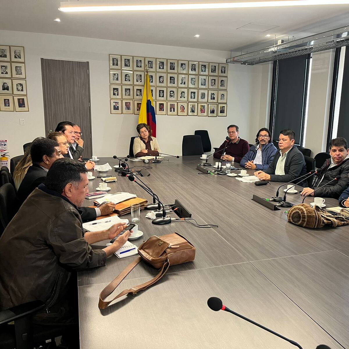 Ya hay fechas definidas para la negociación del salario mínimo de 2025
