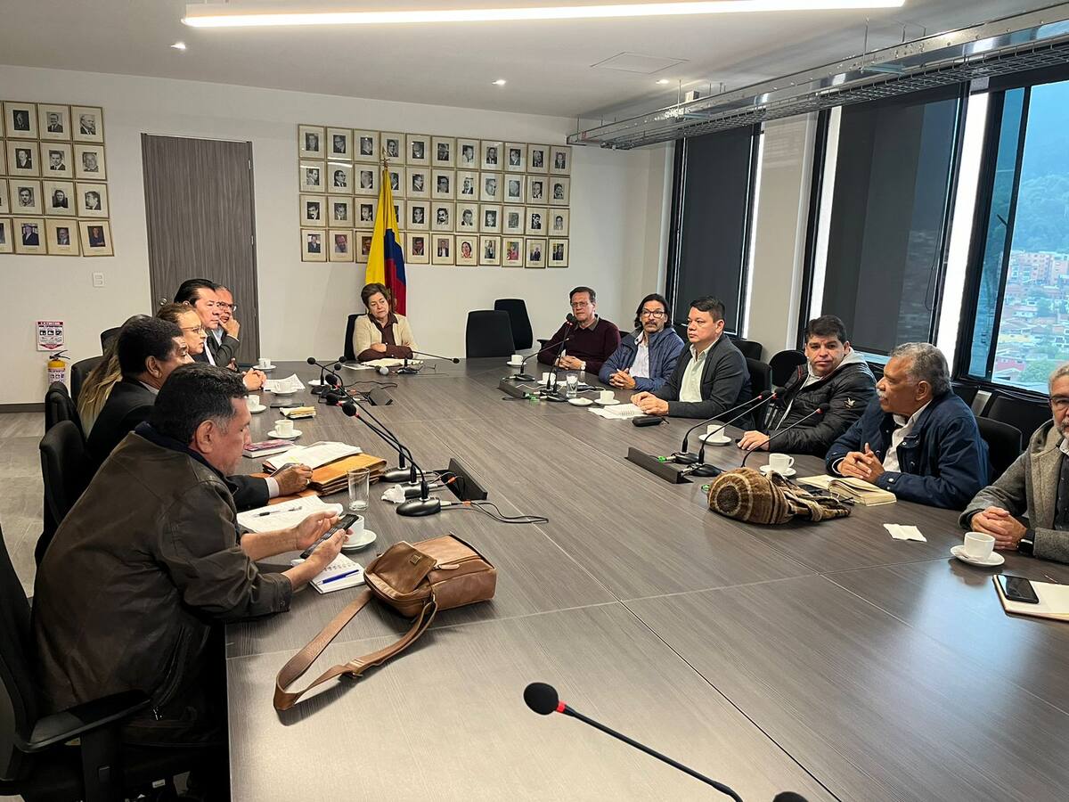 Se cumplió primer plazo para definir salario mínimo sin acuerdo