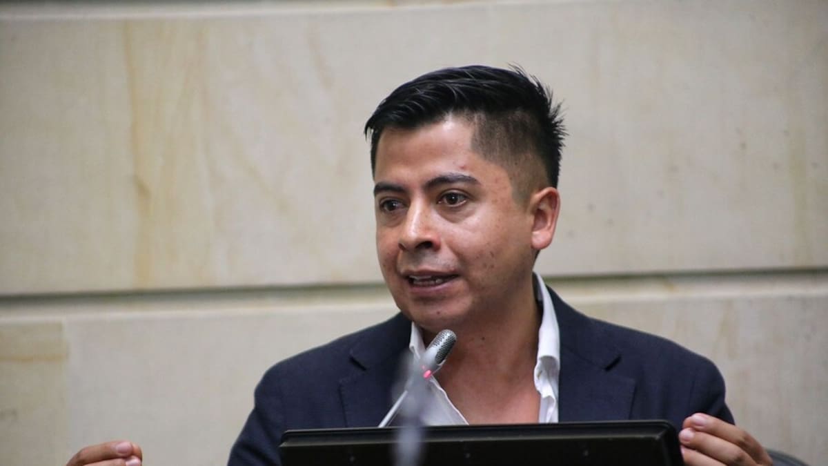 “Todo el Cauca está incendiado, deberían levantar la mesa y el cese al fuego”: Ariel Ávila
