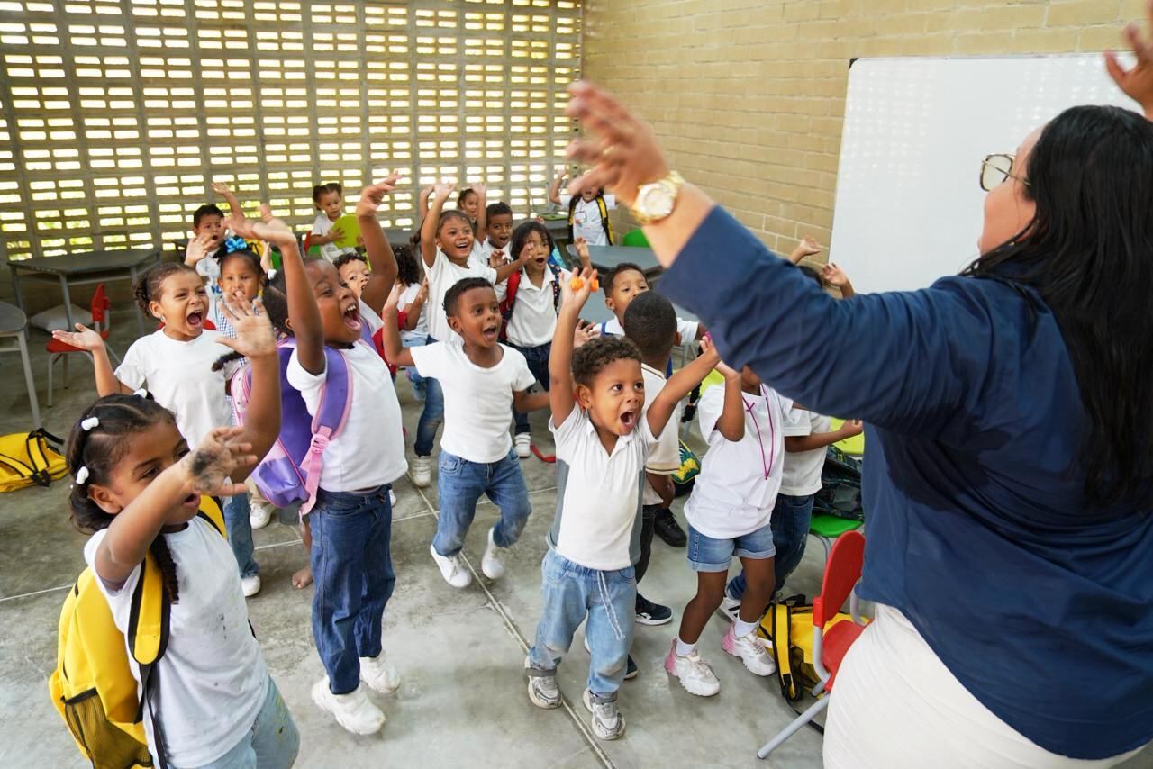 Cecilia Porras School siembra la primera generación bilingüe de un colegio público de Cartagena