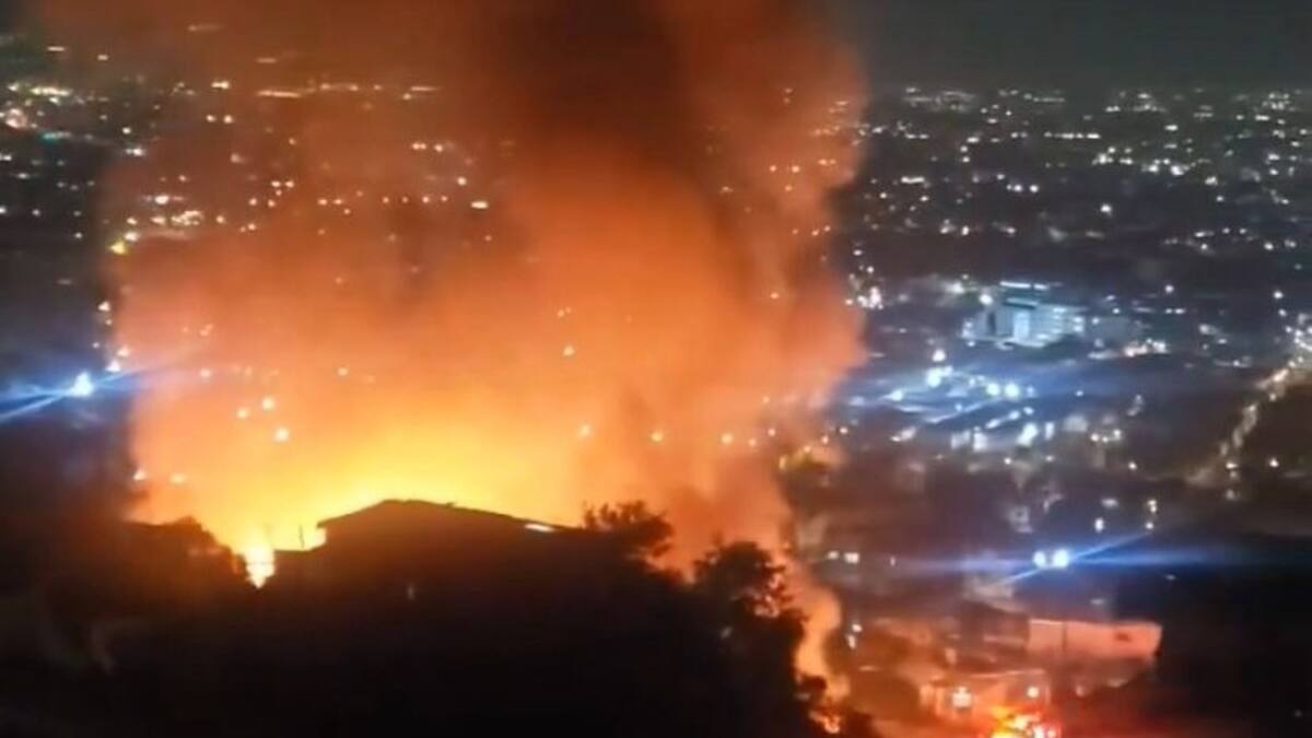 Fuerte incendio en un barrio del oriente de Bogotá