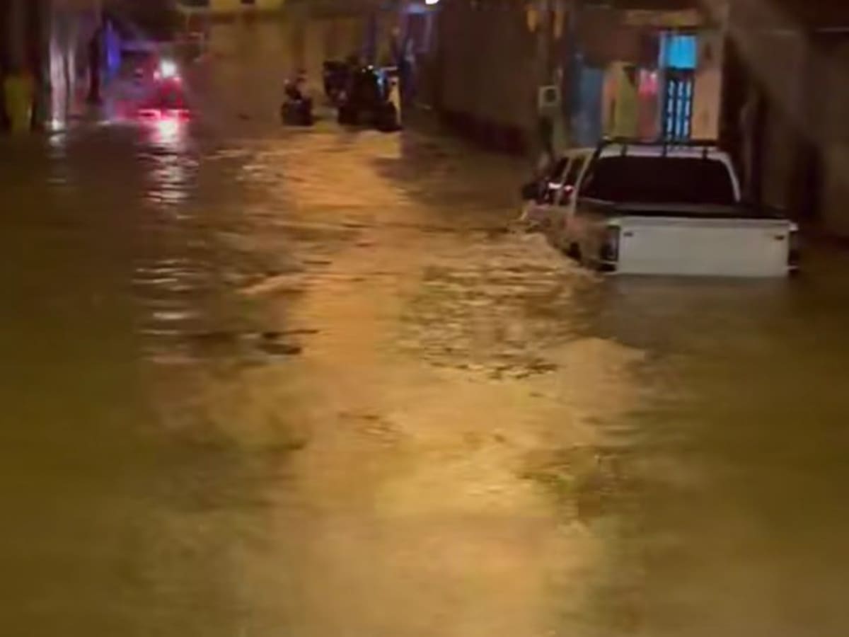 Emergencia en Miraflores: desbordamiento de quebrada deja más de 40 viviendas afectadas
