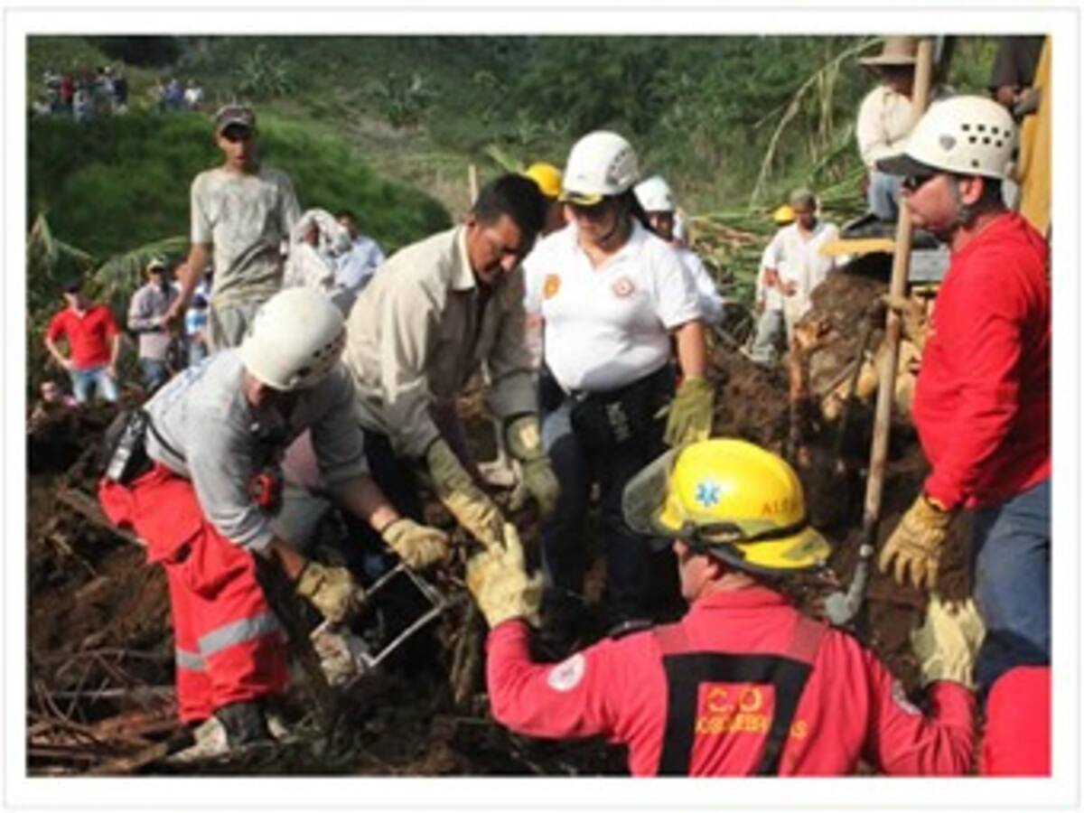 Cuatro familias afectadas por deslizamientos de tierra en el Quindío