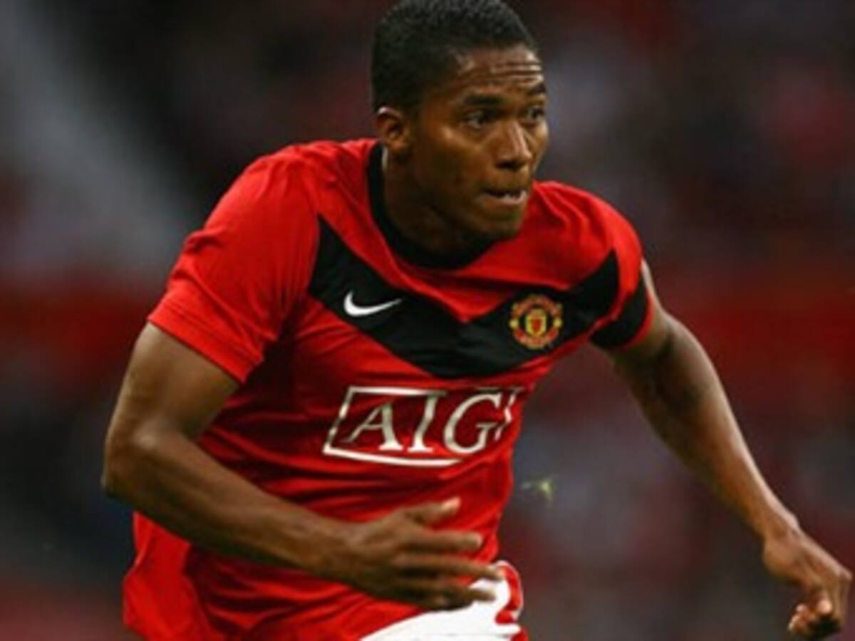 Antonio Valencia estará un mes de baja en el Manchester United