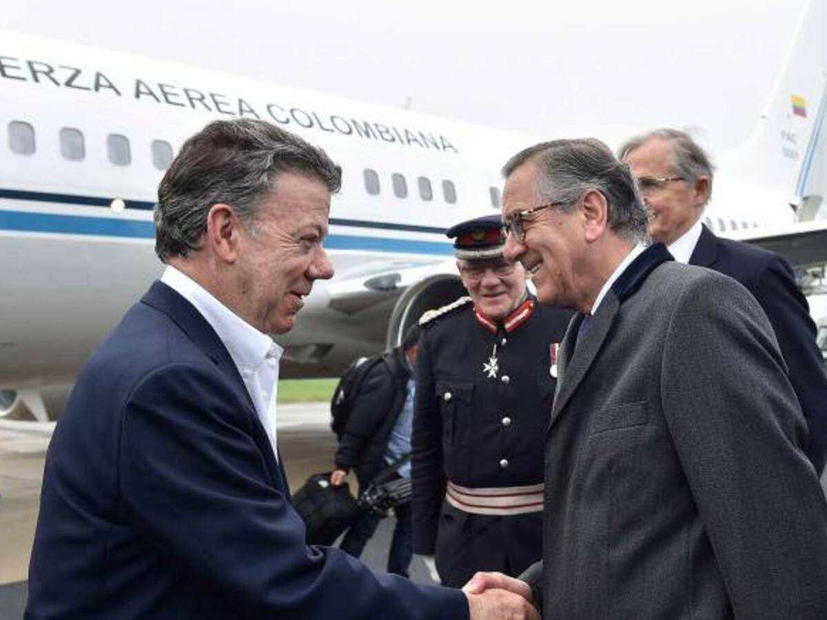 Santos llega a Londres para buscar inversión extranjera