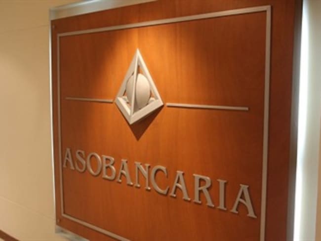 Asobancaria prevé un crecimiento económico del 4.6 % en el 2014